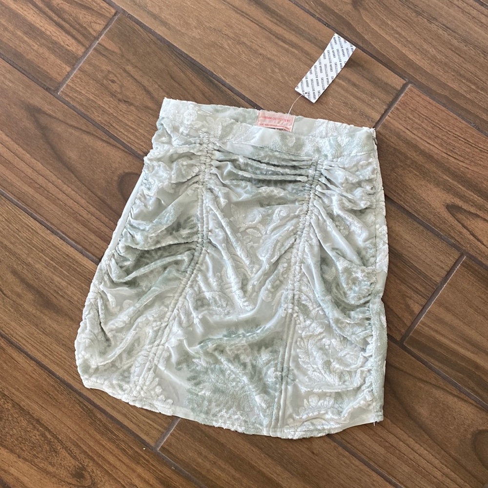 NWT Urban Outfitters Ruched Mint Paisley Velvet Pencil Skirt